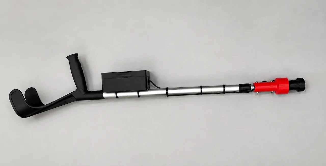 INSTRUMENTED CRUTCH — figure 2