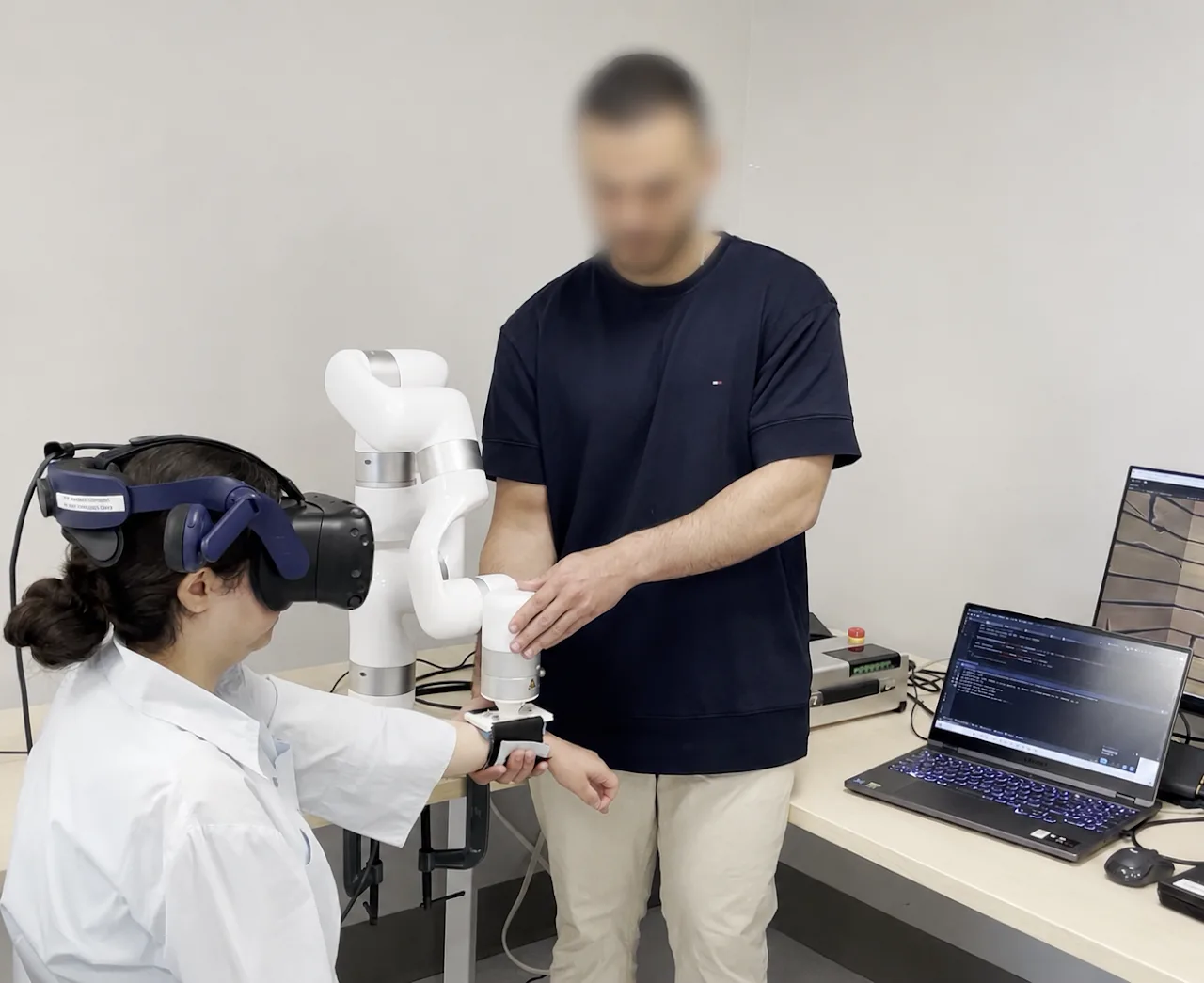 ROBOREHAB-6D — figure 3