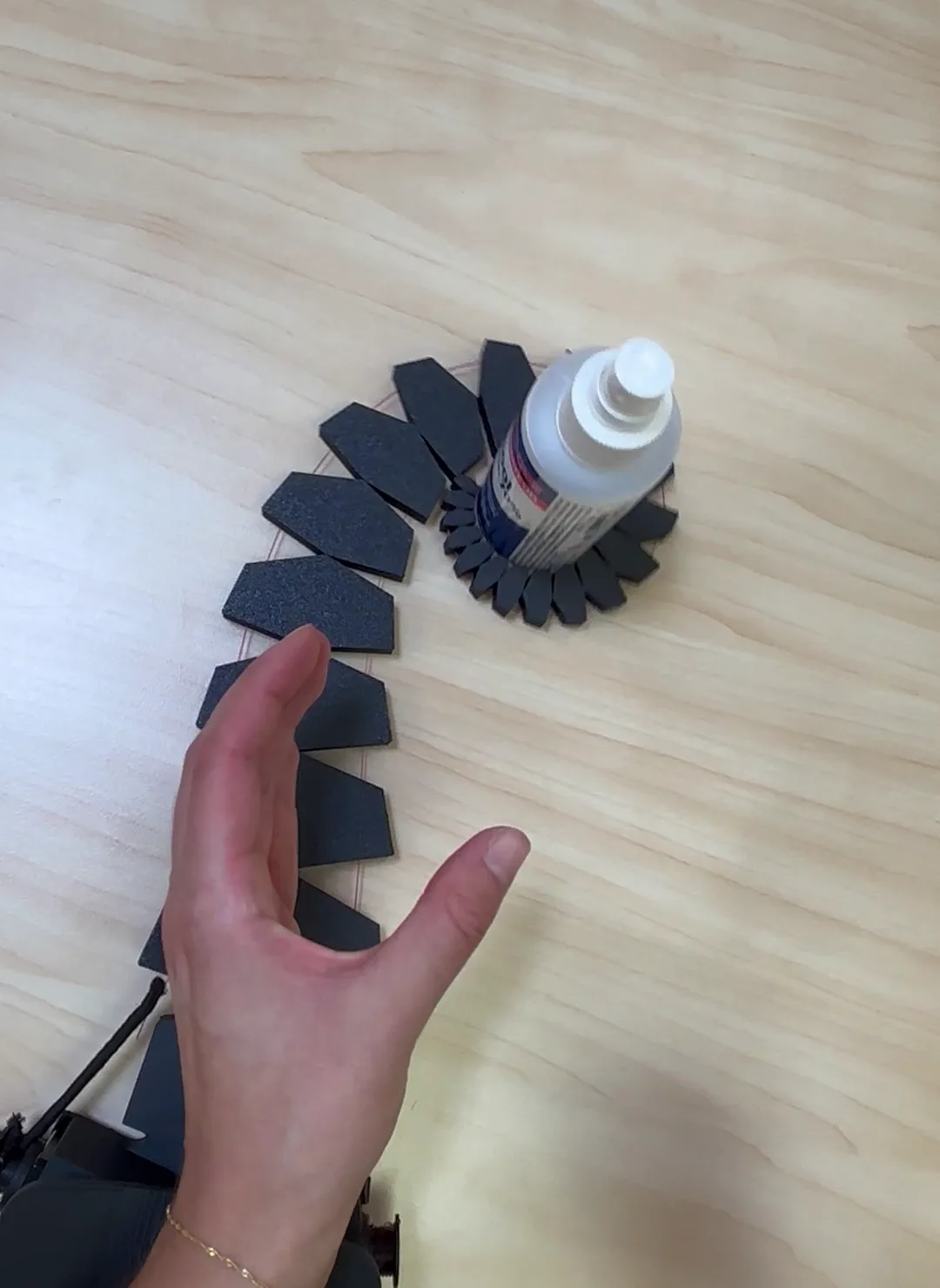 TENTACLE ROBOT — figure 3