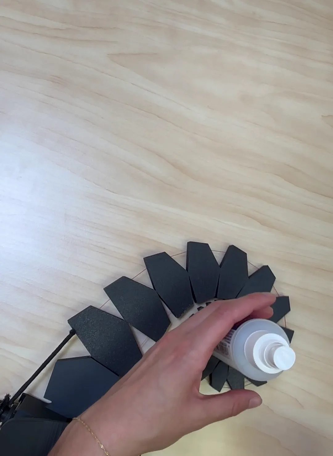 TENTACLE ROBOT — figure 4